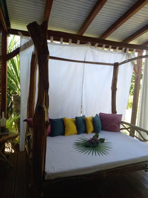 Bungalow Atypique Ti Bambou A 500M De La Plage Sainte-Anne  Exterior foto